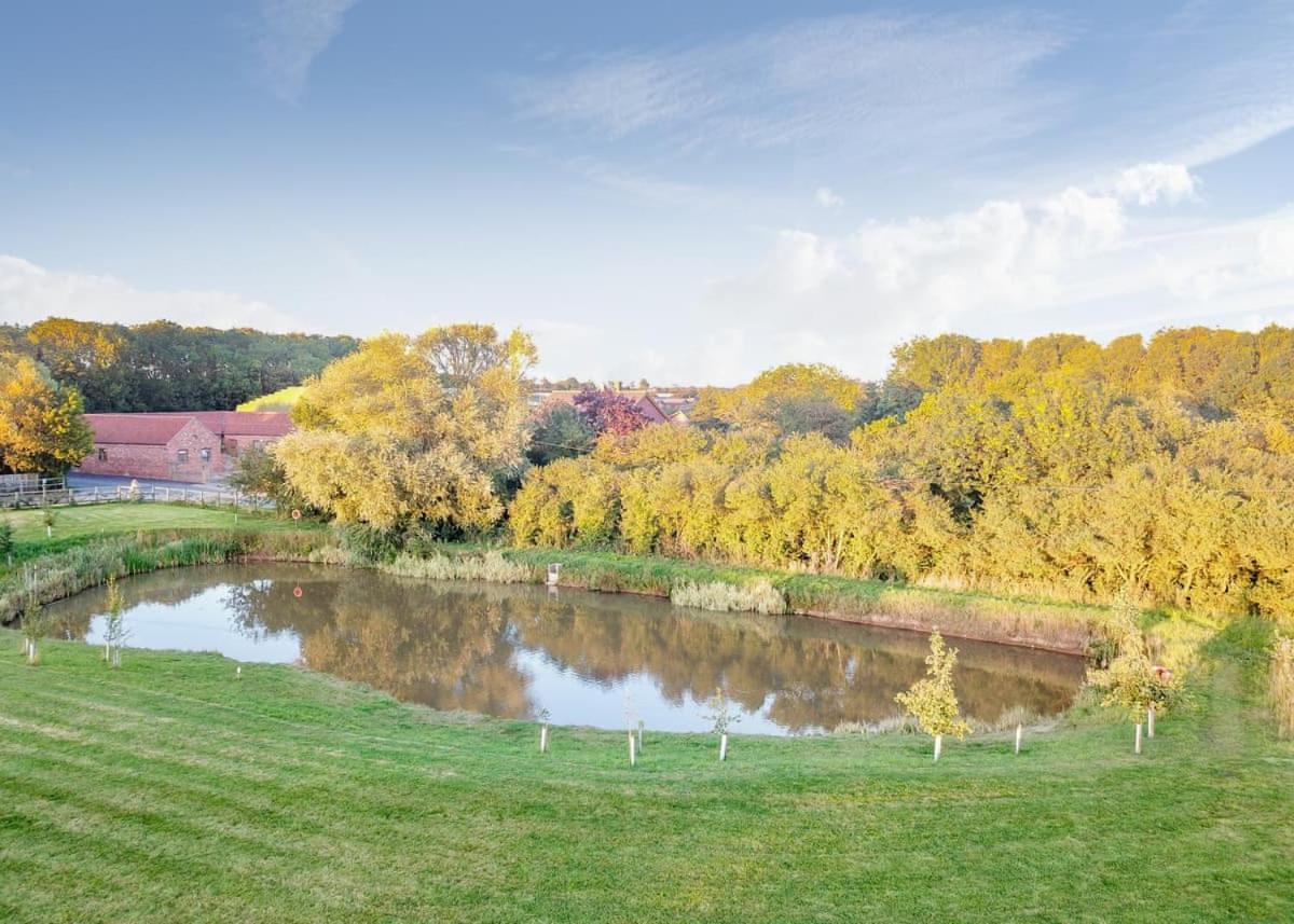 Green Meadows Park Garton المظهر الخارجي الصورة